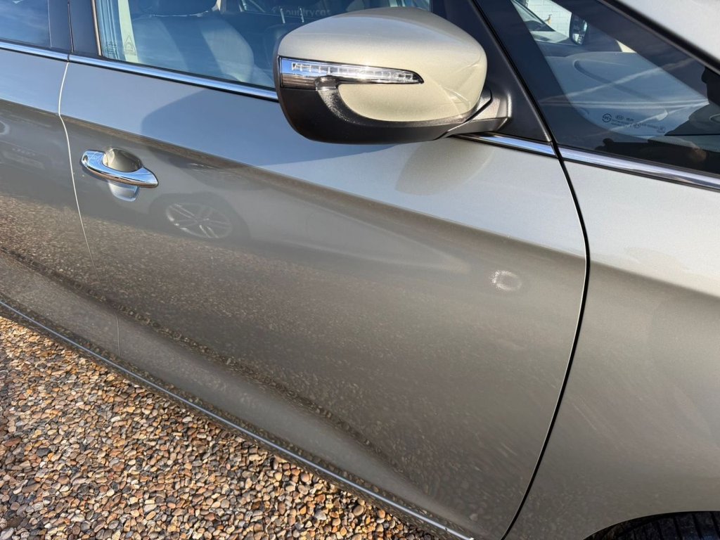 Used Kia Carens 2014 for sale - 77729888: Photo 24