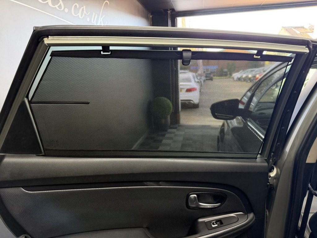 Used Kia Carens 2014 for sale - 77729888: Photo 38