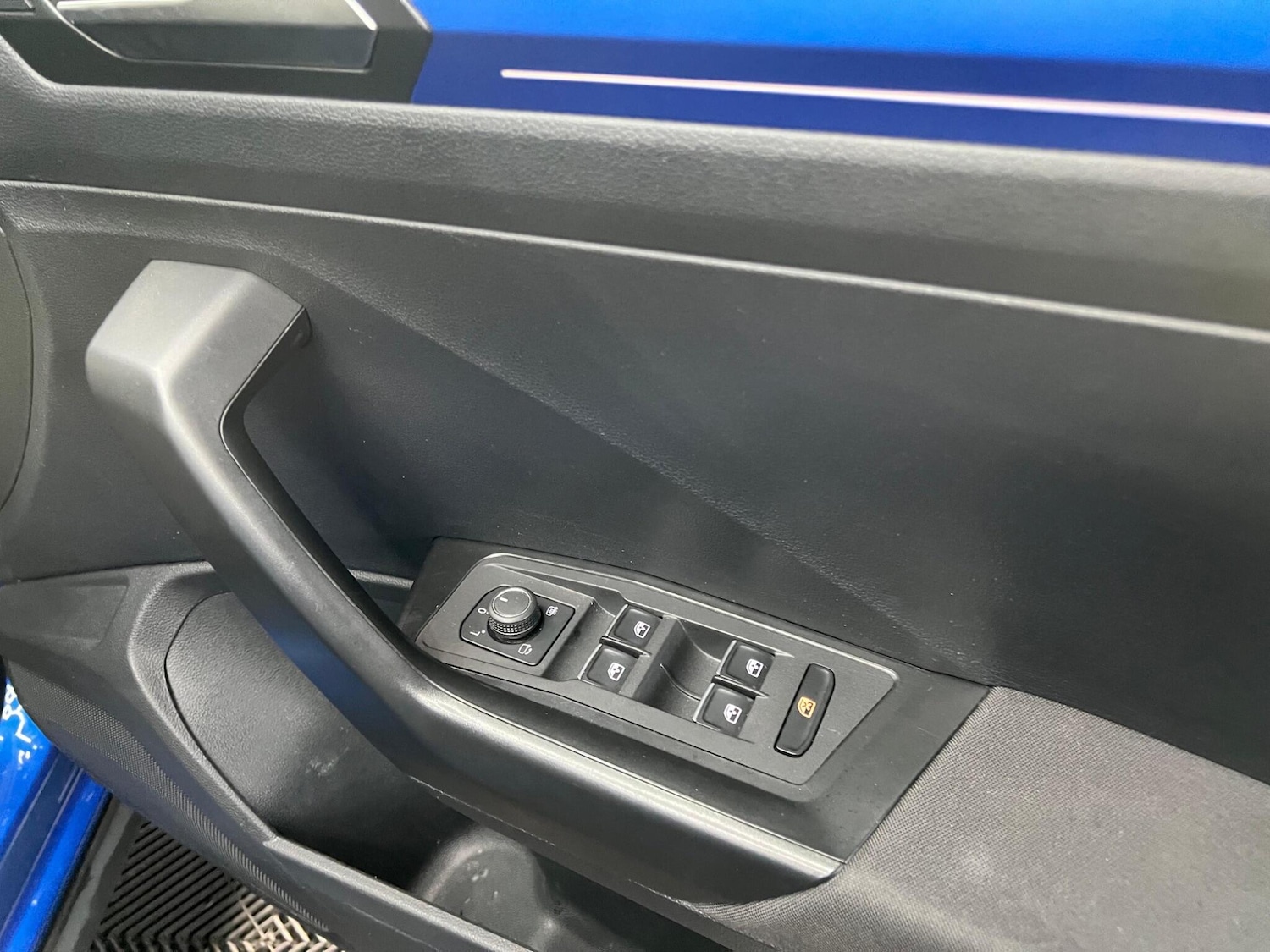 Used Volkswagen T-Roc 2019 for sale - 76765473: Photo 35