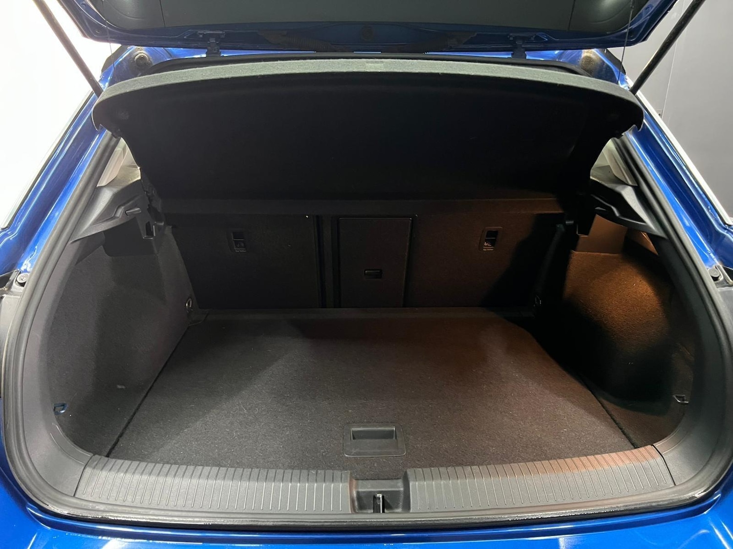 Used Volkswagen T-Roc 2019 for sale - 76765473: Photo 44