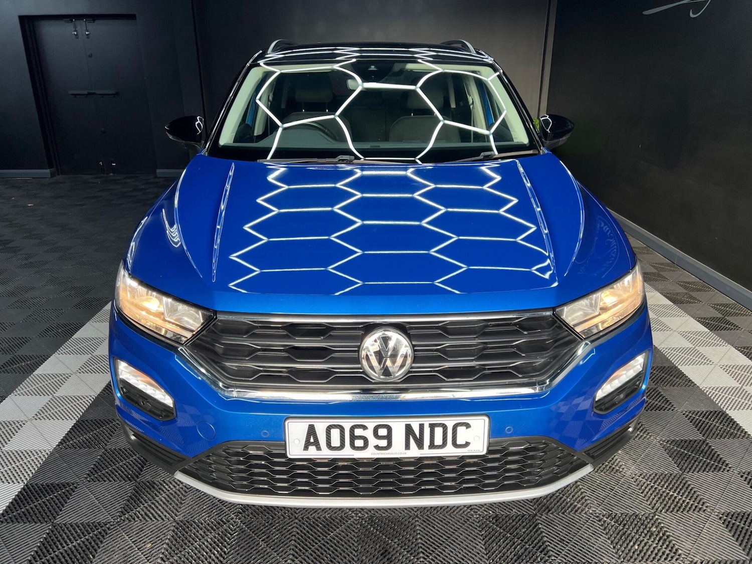 Used Volkswagen T-Roc 2019 for sale - 76765473: Photo 5
