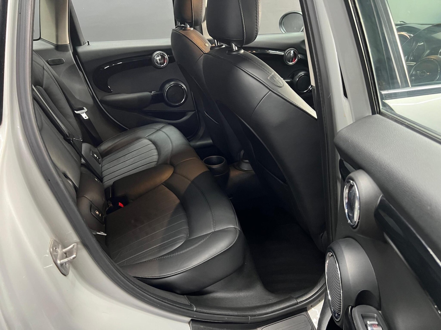 Used MINI Hatch 2020 for sale - 76647512: Photo 32