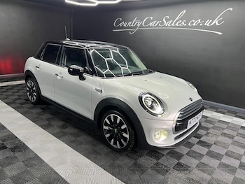 Used MINI Hatch 2020 for sale - 76647512: Photo
