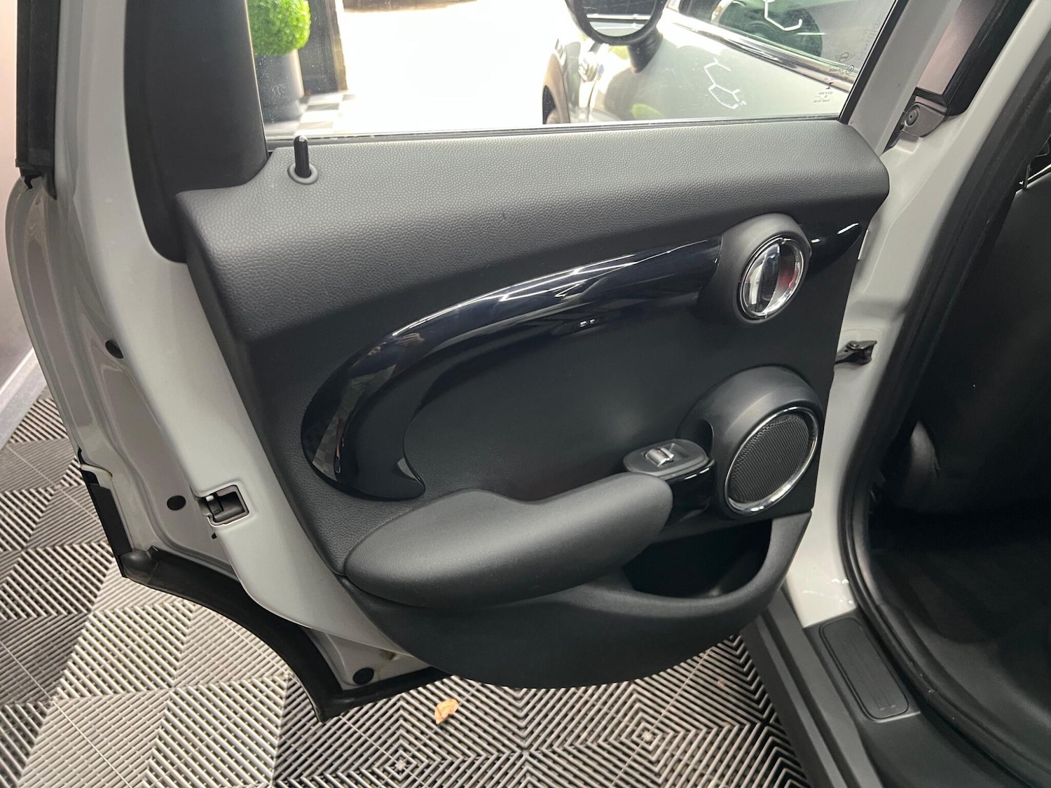Used MINI Hatch 2020 for sale - 76647512: Photo 44