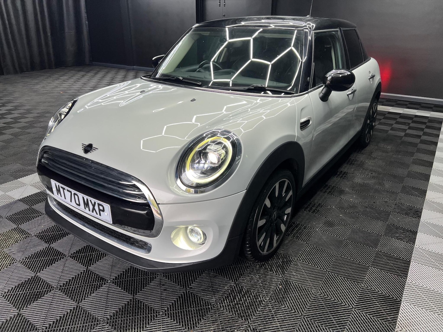 Used MINI Hatch 2020 for sale - 76647512: Photo 5