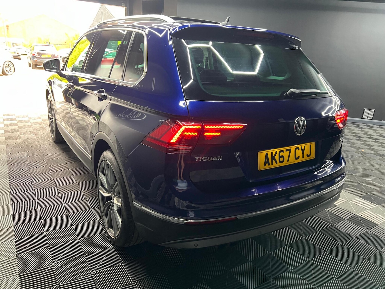 Used Volkswagen Tiguan 2017 for sale - 76647507: Photo 7