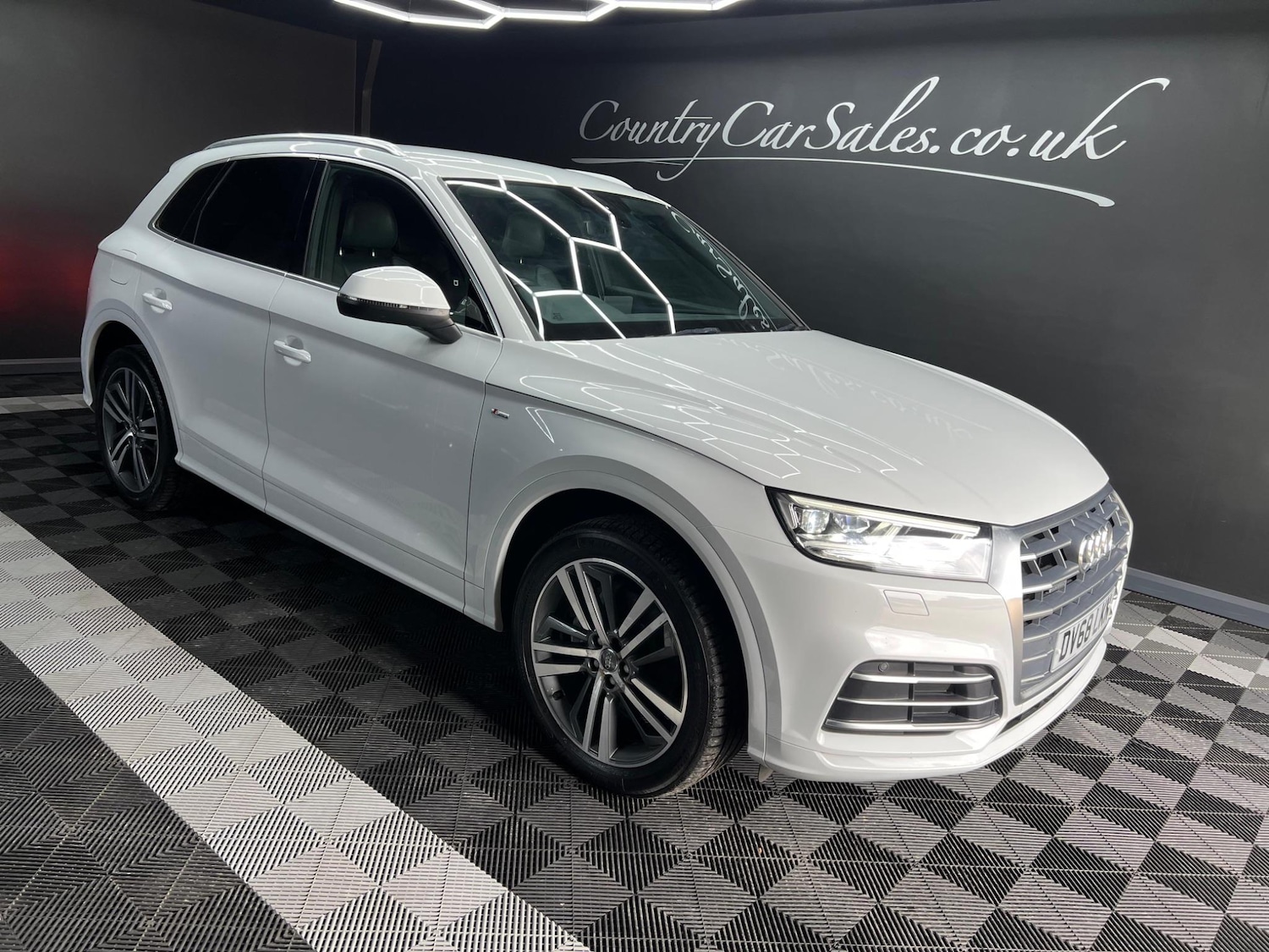 Used Audi Q5 2018 for sale - 76759772: Photo 3