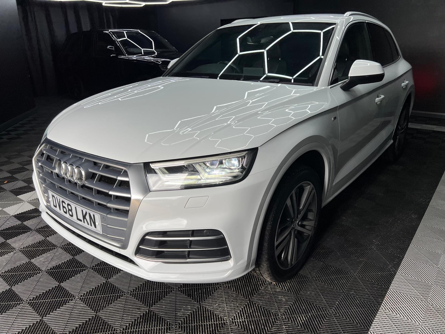 Used Audi Q5 2018 for sale - 76759772: Photo 9