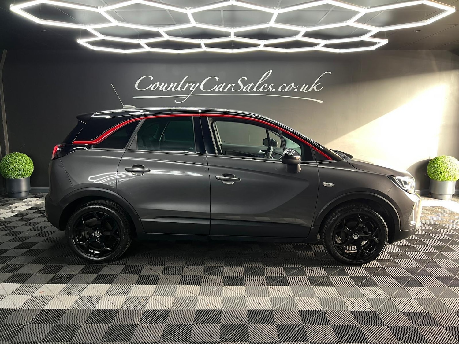 Used Vauxhall Crossland 2022 for sale - 76647603: Photo 1