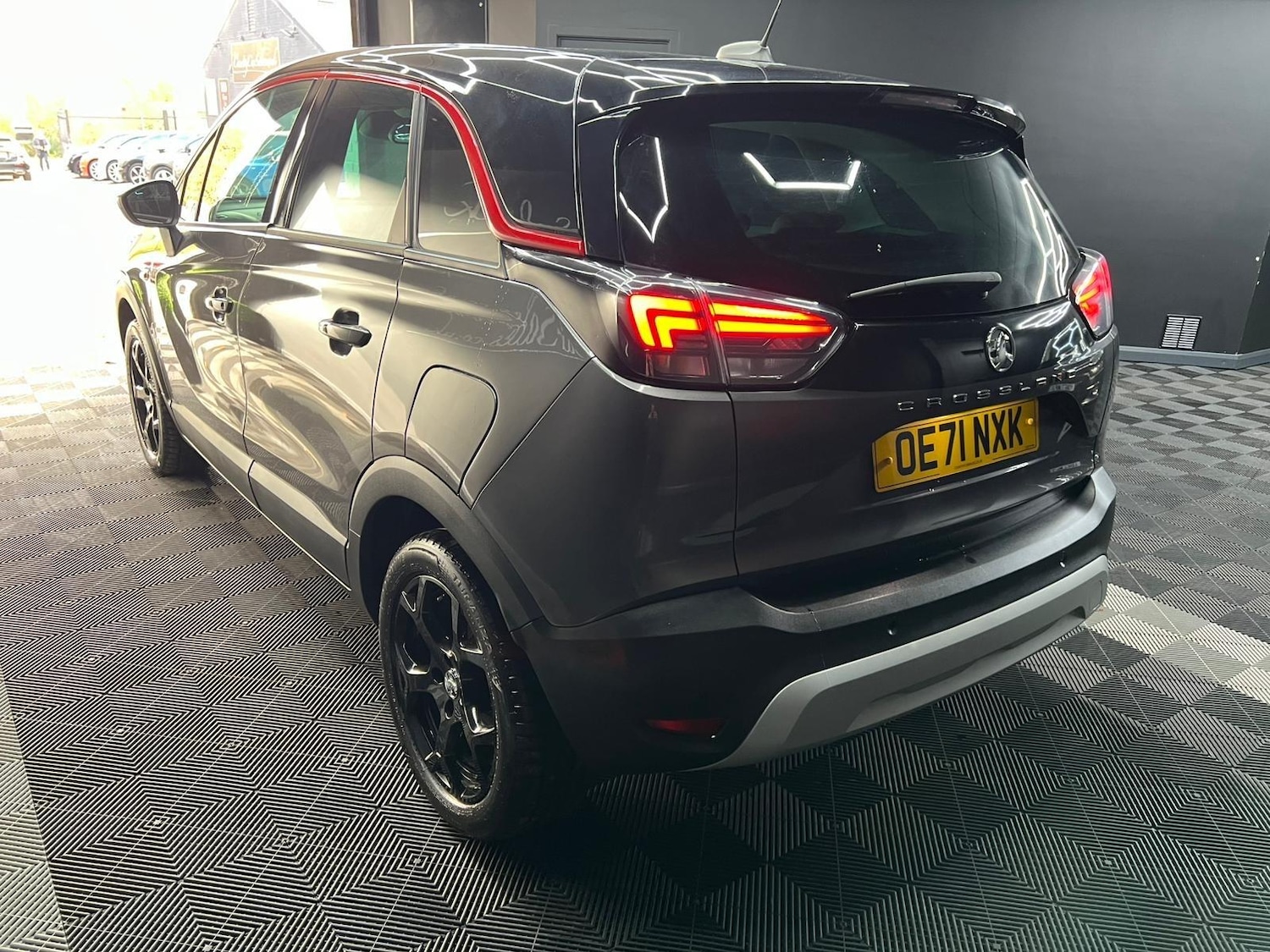 Used Vauxhall Crossland 2022 for sale - 76647603: Photo 8