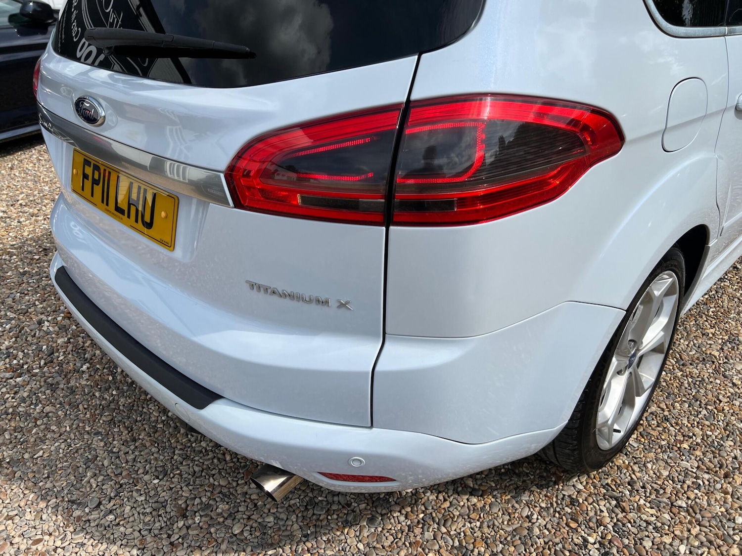 Used Ford S-Max 2011 for sale - 76647620: Photo 24