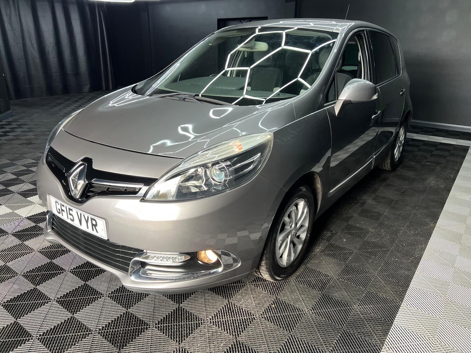 Used Renault Scenic 2015 for sale - 76671634: Photo 5