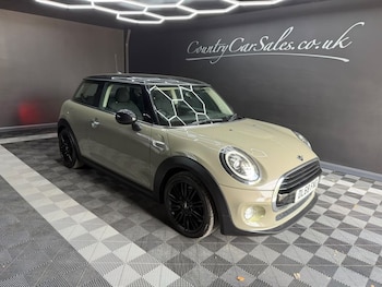 Used MINI Hatch 2018 for sale - 79210132: Photo