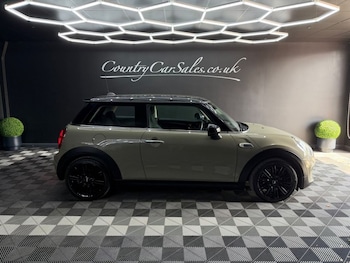 Used MINI Hatch 2018 for sale - 79210132: Photo