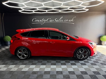 Used Ford Focus 2014 for sale - 79612512: Photo