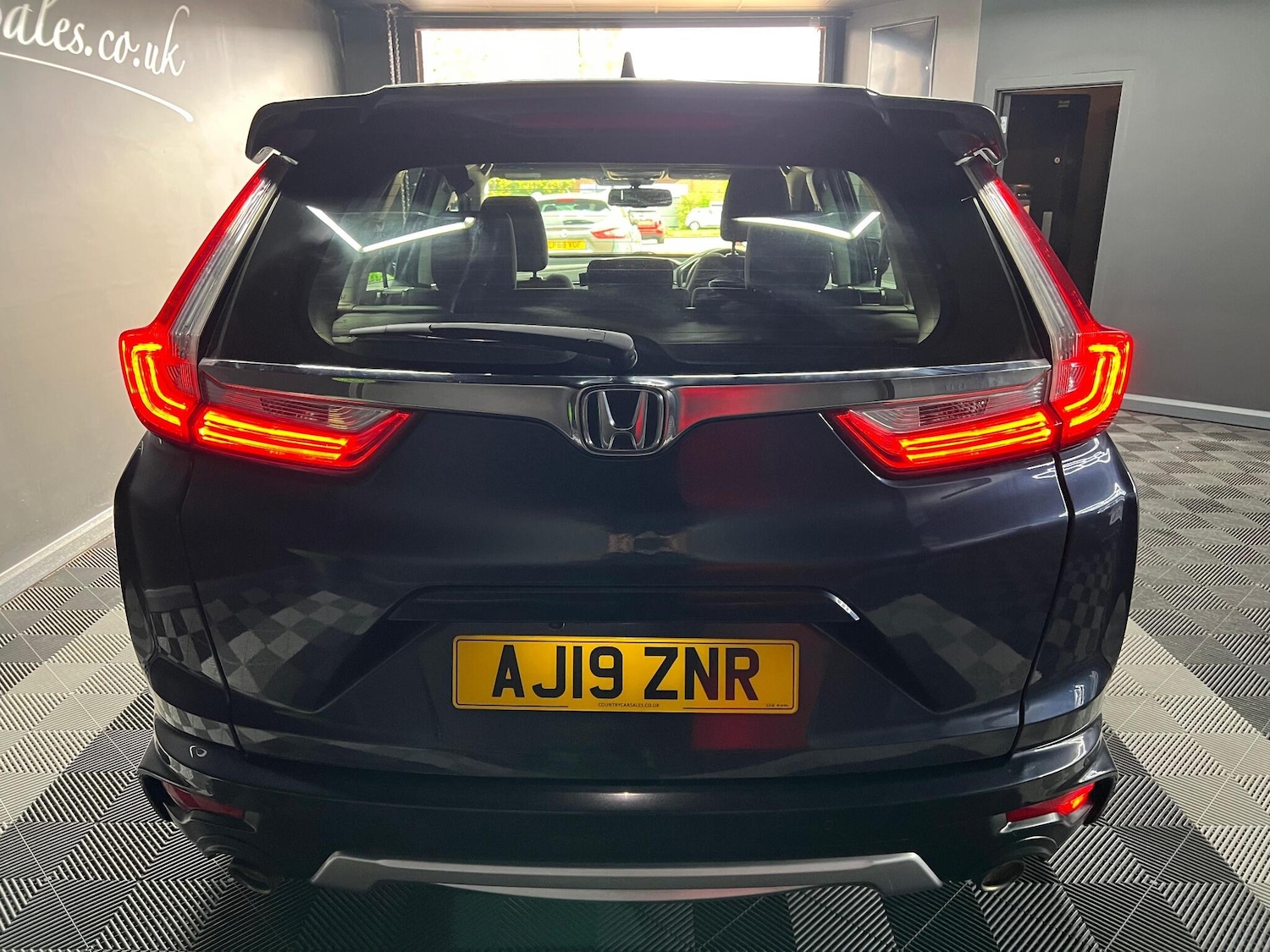 Used Honda CR-V 2019 for sale - 76647500: Photo 11