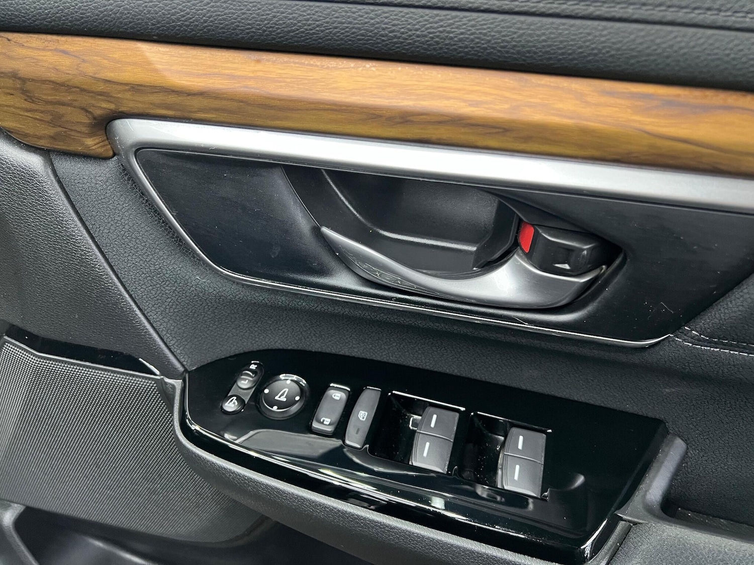 Used Honda CR-V 2019 for sale - 76647500: Photo 29