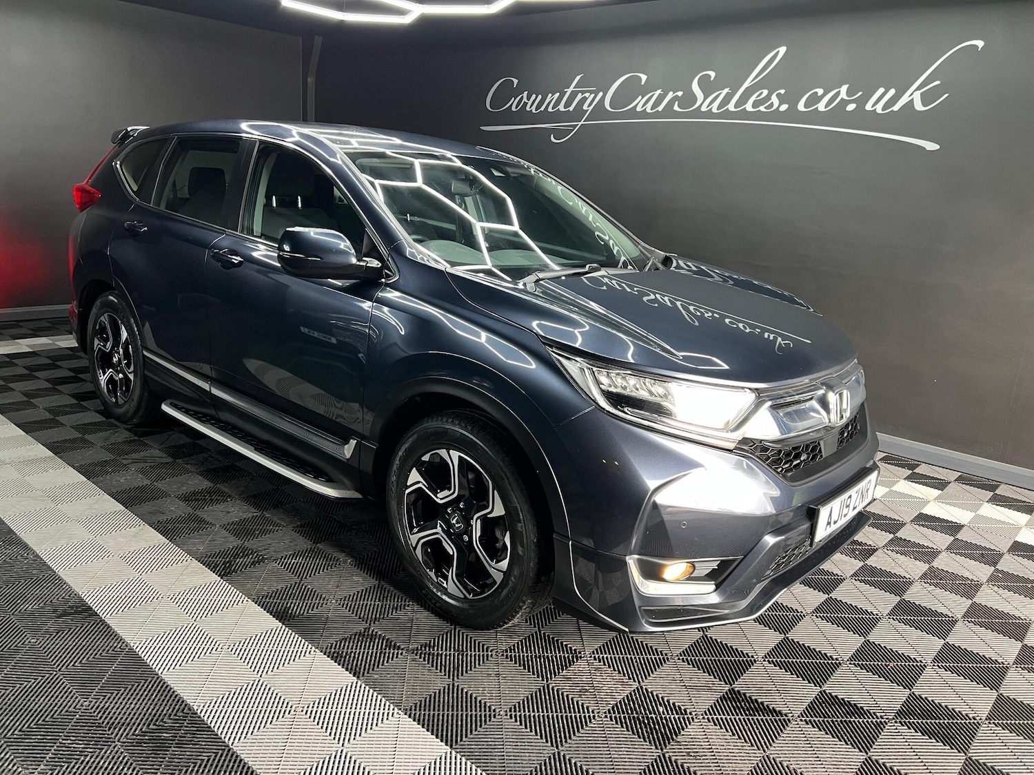 Used Honda CR-V 2019 for sale - 76647500: Photo 3