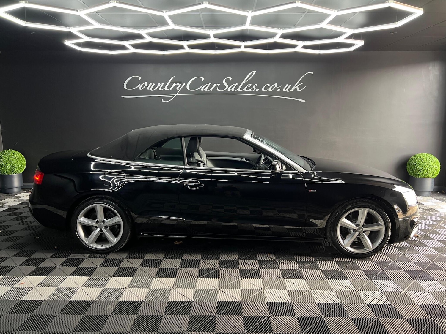 Used Audi A5 2012 for sale - 76728838: Photo 1