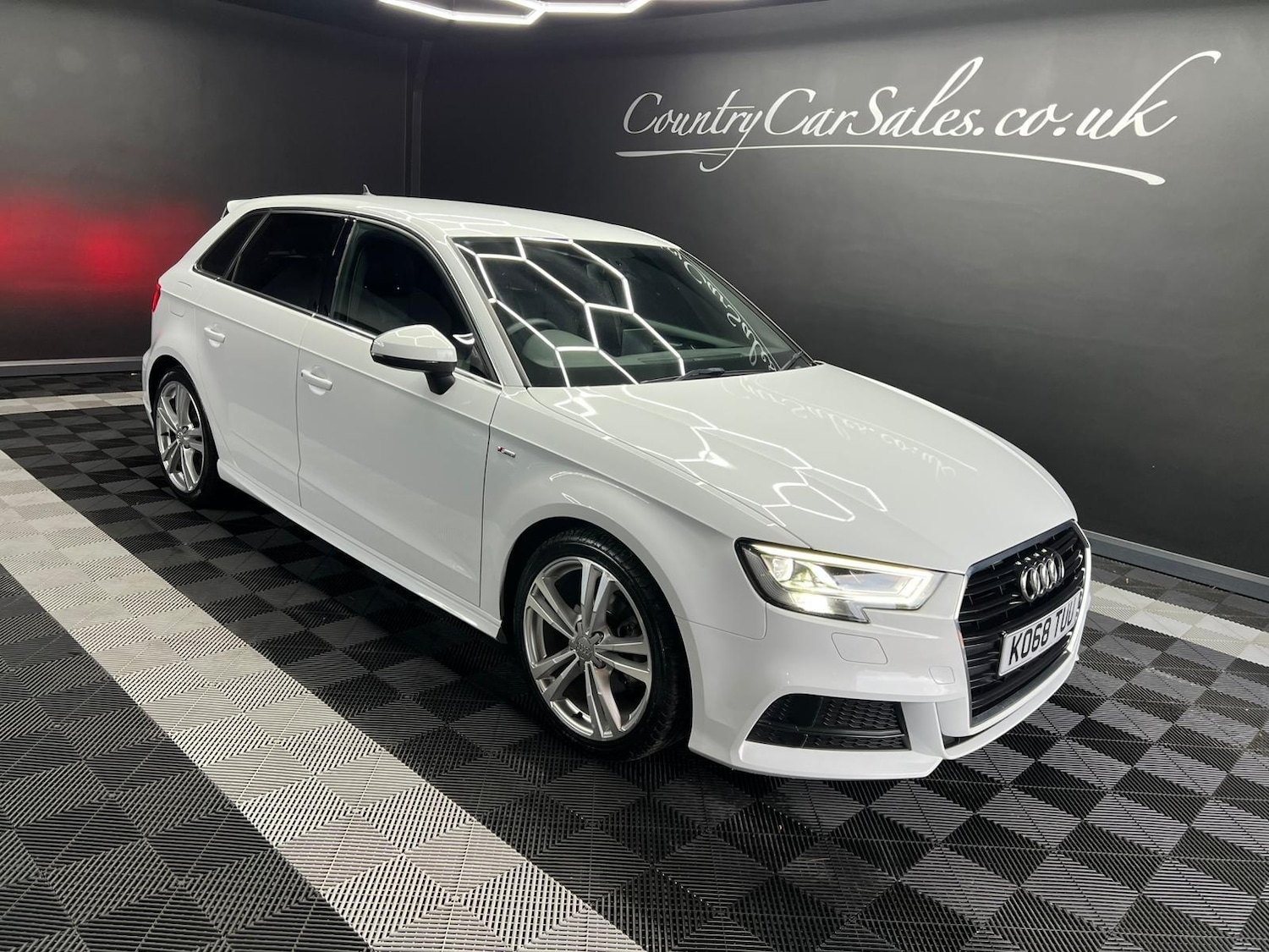 Used Audi A3 2018 for sale - 76765964: Photo 4