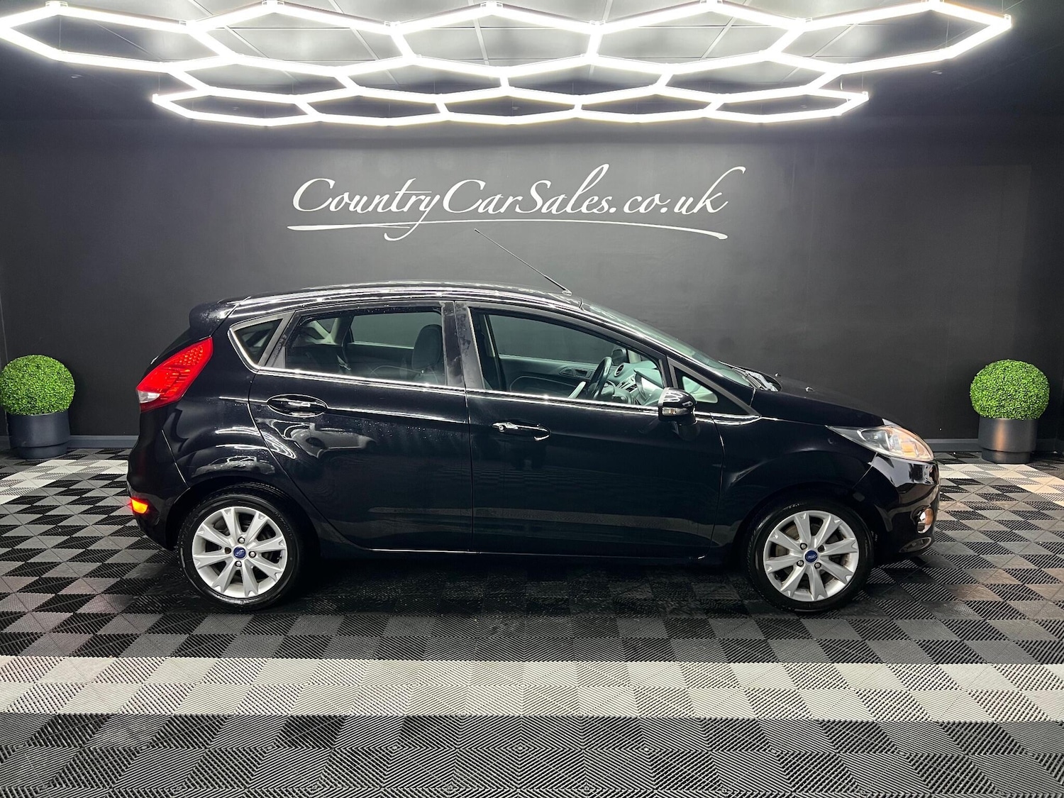 Used Ford Fiesta 2011 for sale - 76765421: Photo 1