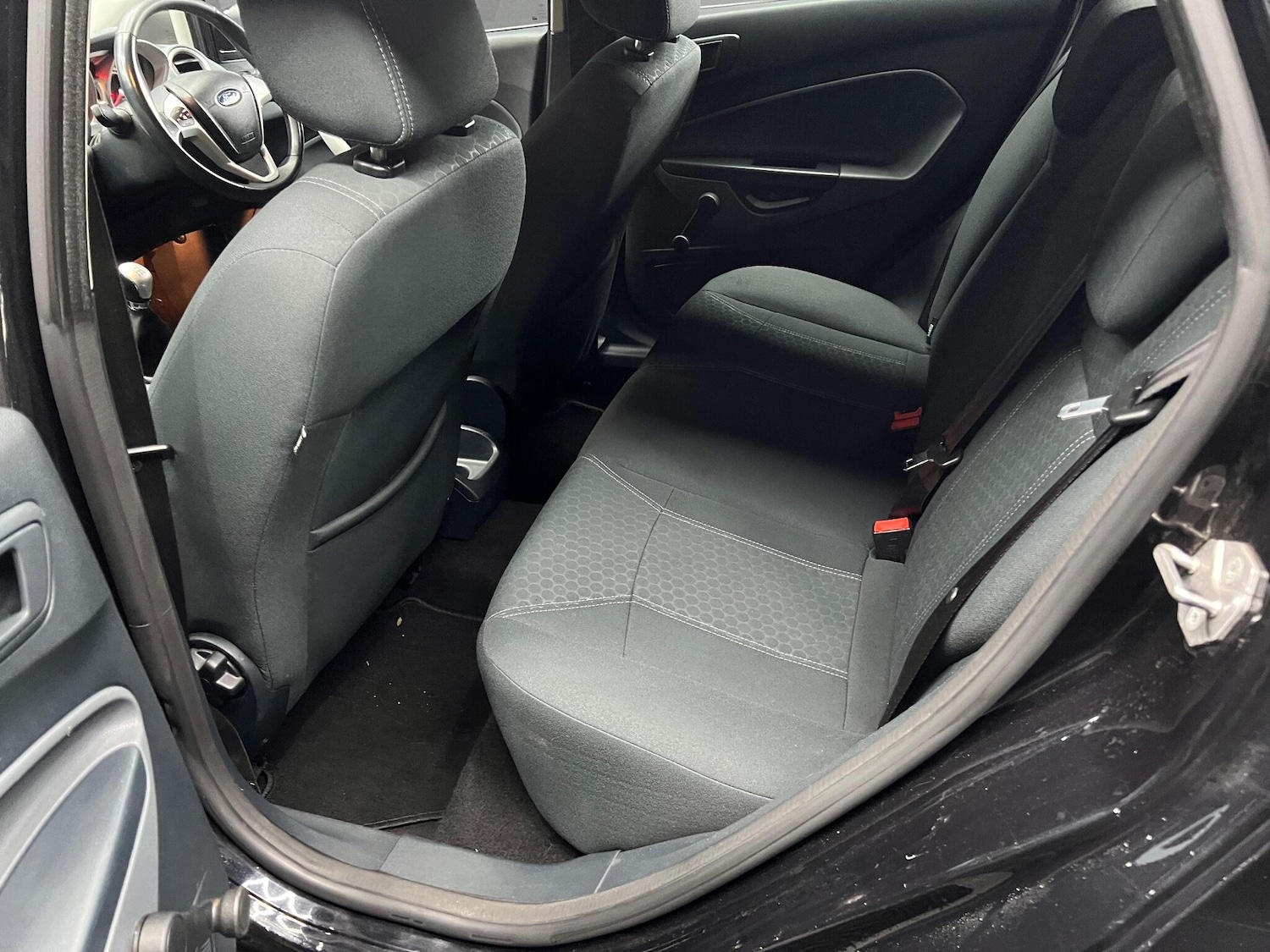 Used Ford Fiesta 2011 for sale - 76765421: Photo 18