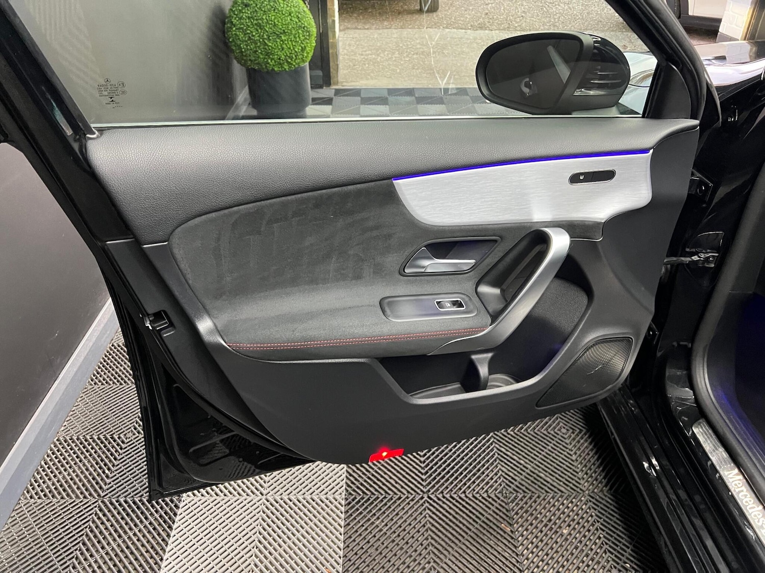 Used Mercedes-Benz A-Class 2019 for sale - 76992520: Photo 24