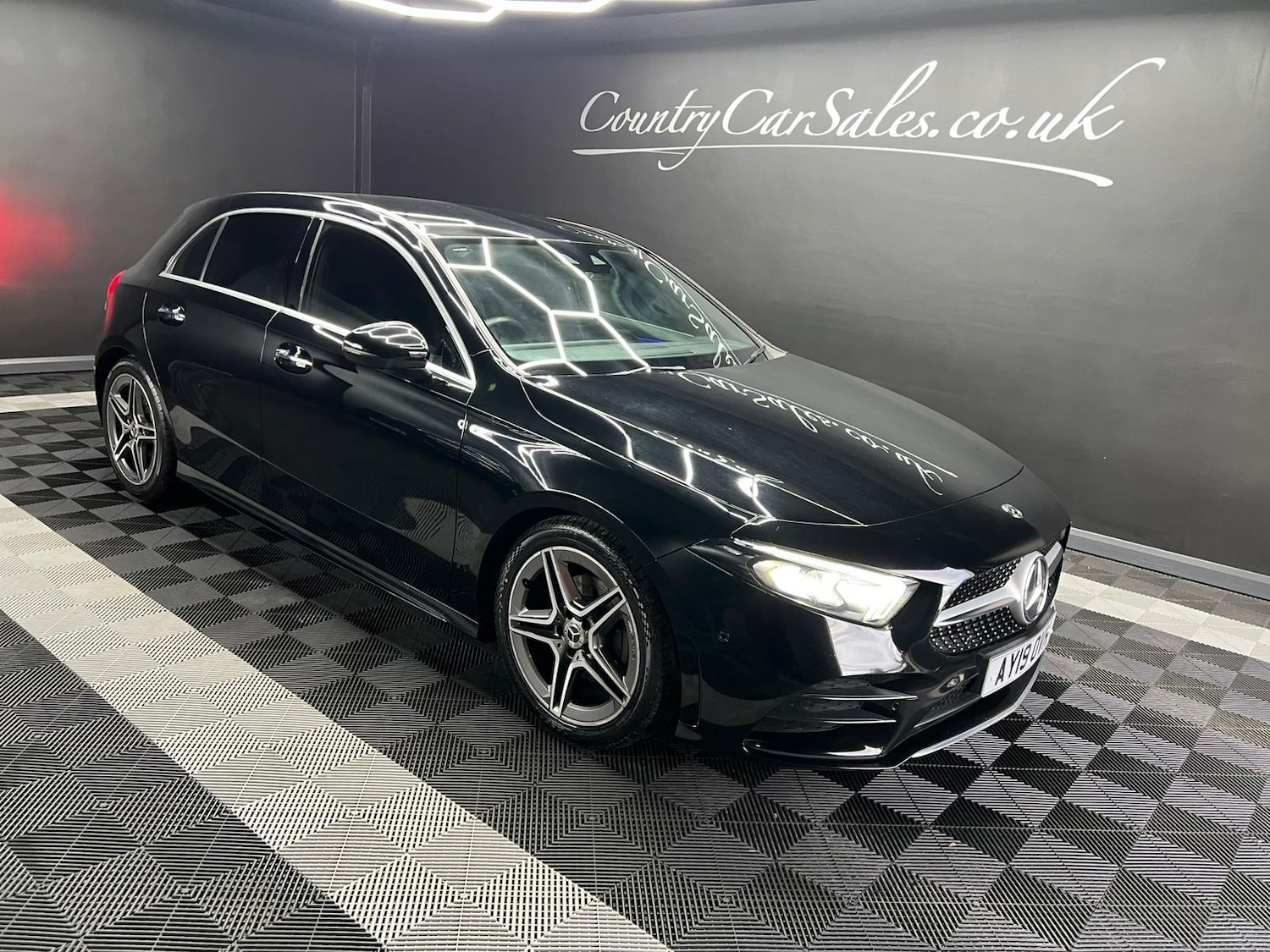 Used Mercedes-Benz A-Class 2019 for sale - 76992520: Photo 3