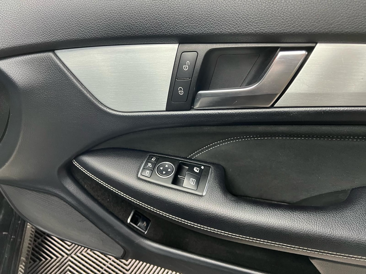 Used Mercedes-Benz C Class 2014 for sale - 76647595: Photo 23