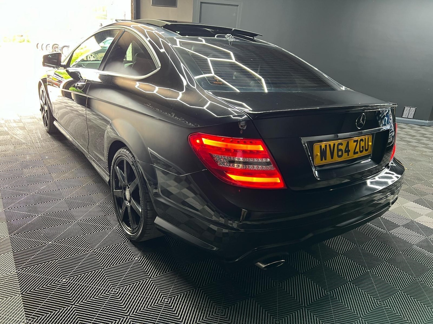 Used Mercedes-Benz C Class 2014 for sale - 76647595: Photo 5