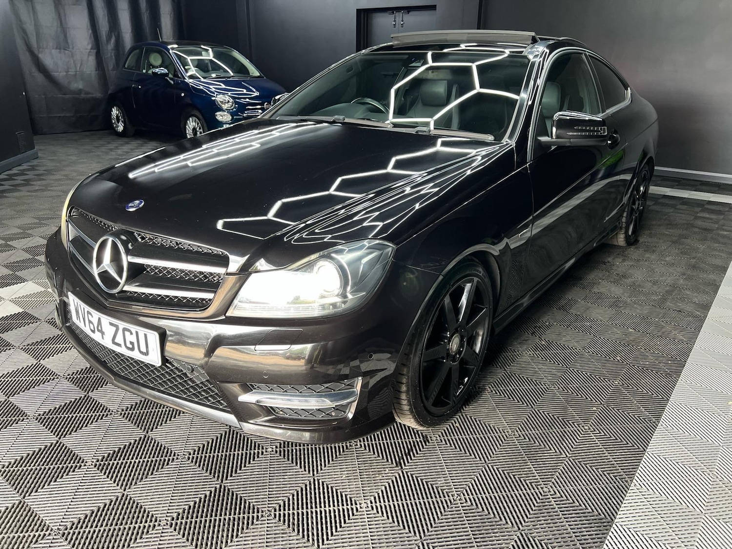 Used Mercedes-Benz C Class 2014 for sale - 76647595: Photo 7