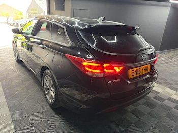 Used Hyundai i40 2015 for sale - 79350560: Photo