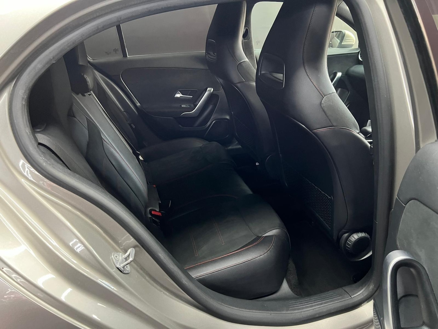 Used Mercedes-Benz A-Class 2019 for sale - 76645368: Photo 26