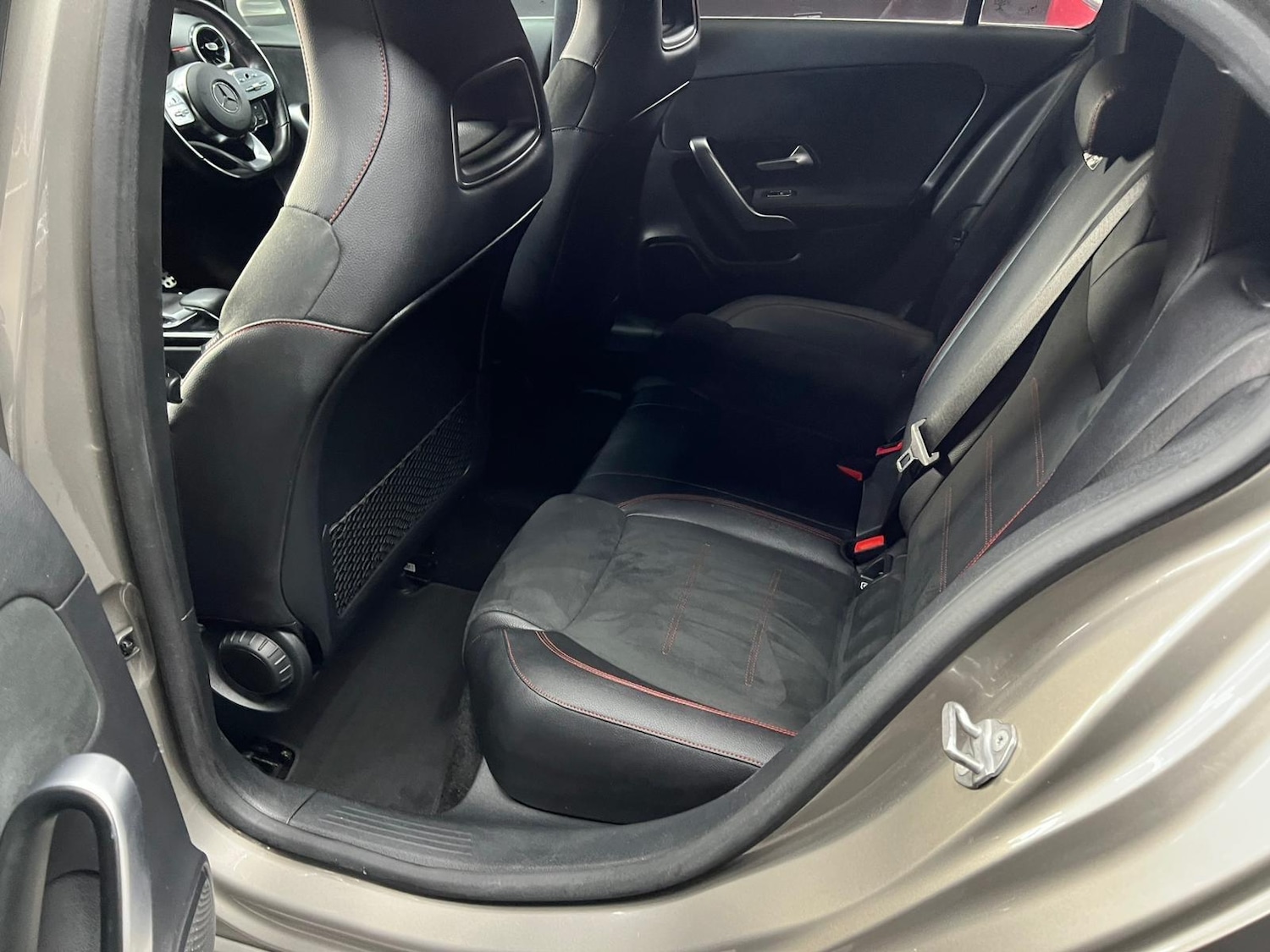 Used Mercedes-Benz A-Class 2019 for sale - 76645368: Photo 28