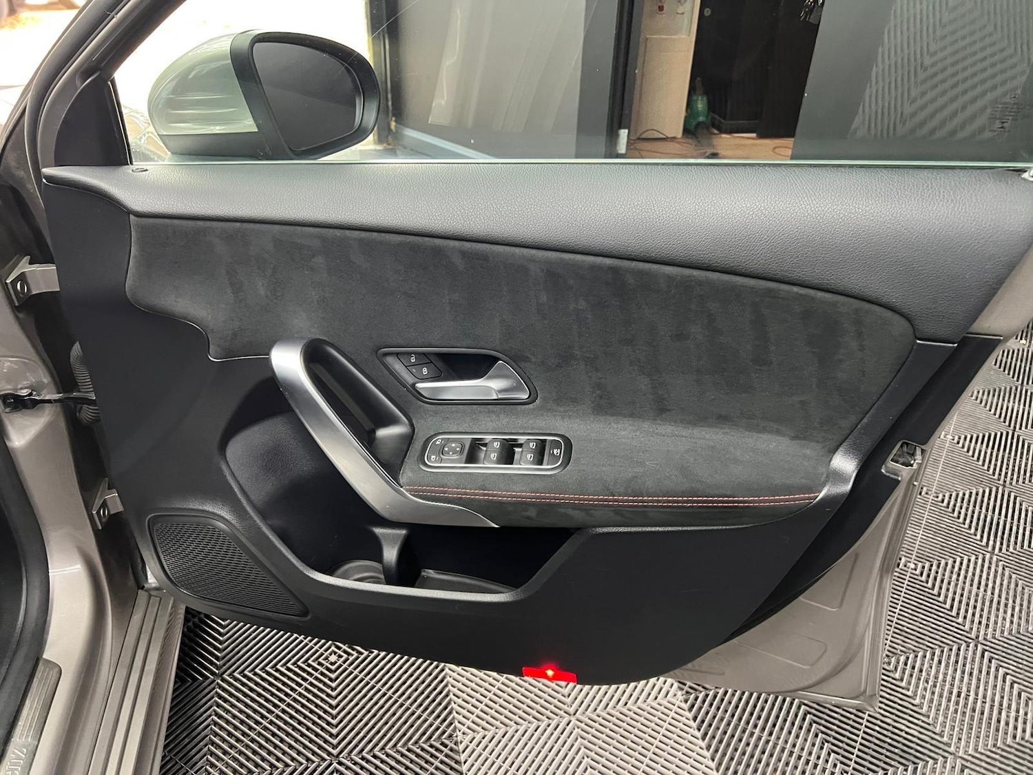 Used Mercedes-Benz A-Class 2019 for sale - 76645368: Photo 30