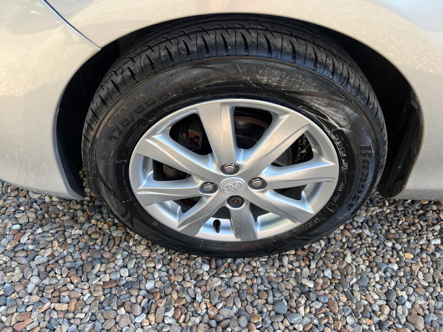 Used Toyota Yaris 2014 for sale - 76781089: Photo 36