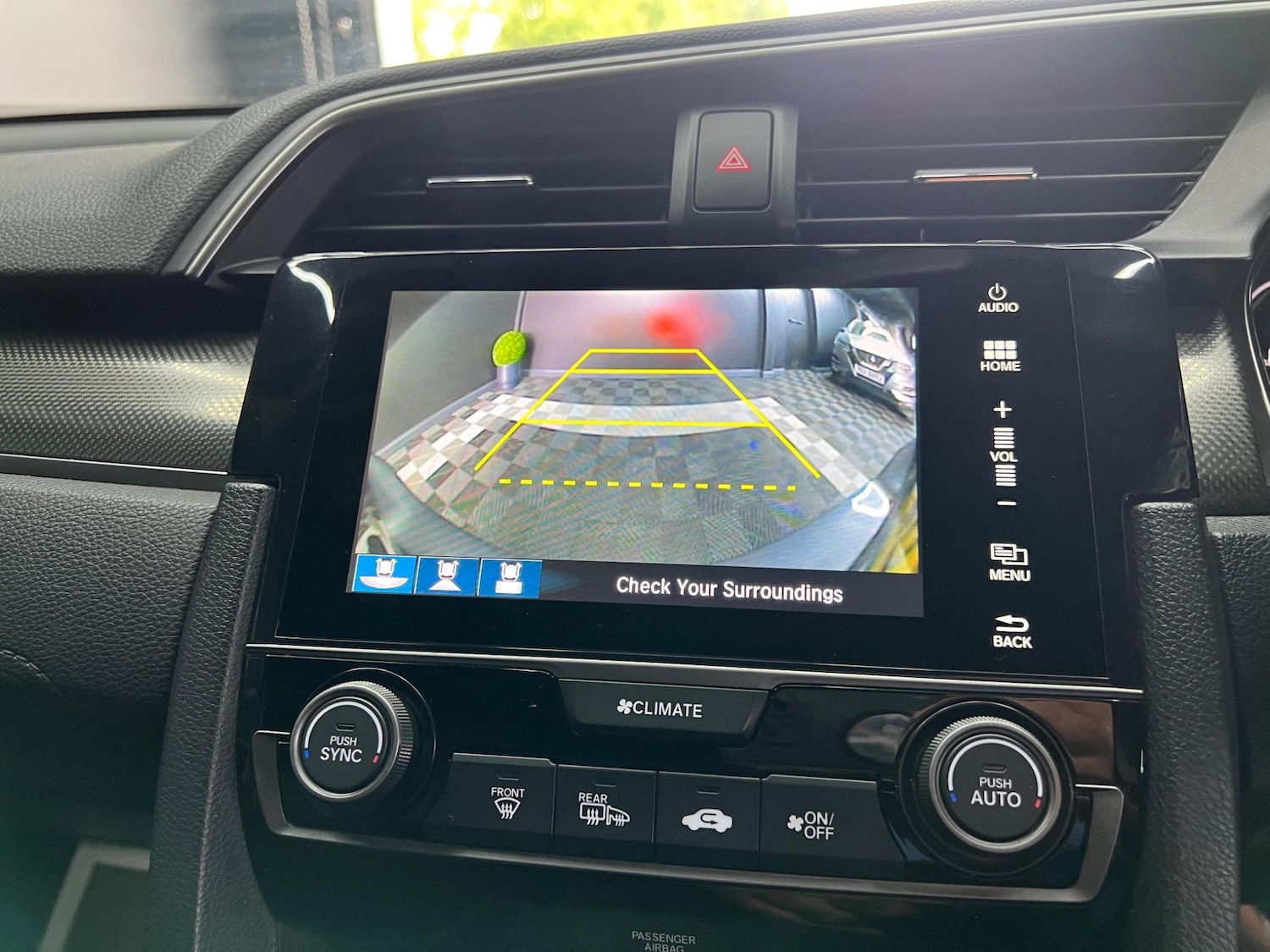 Used Honda Civic 2017 for sale - 76647503: Photo 15