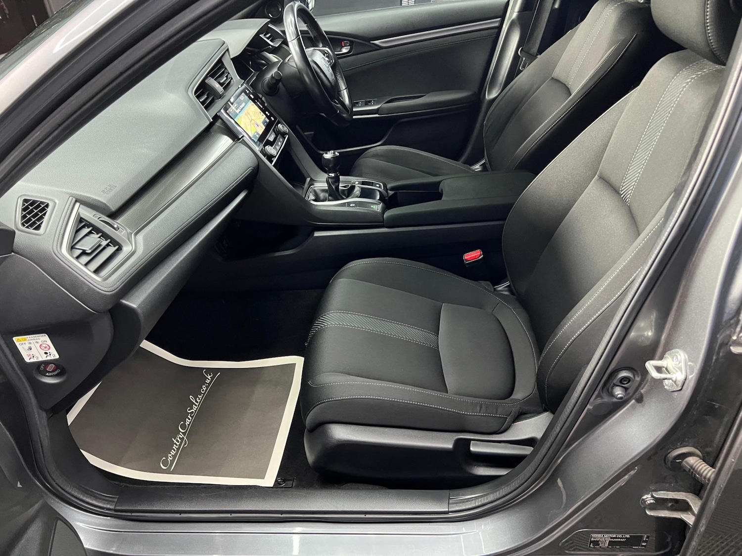 Used Honda Civic 2017 for sale - 76647503: Photo 16