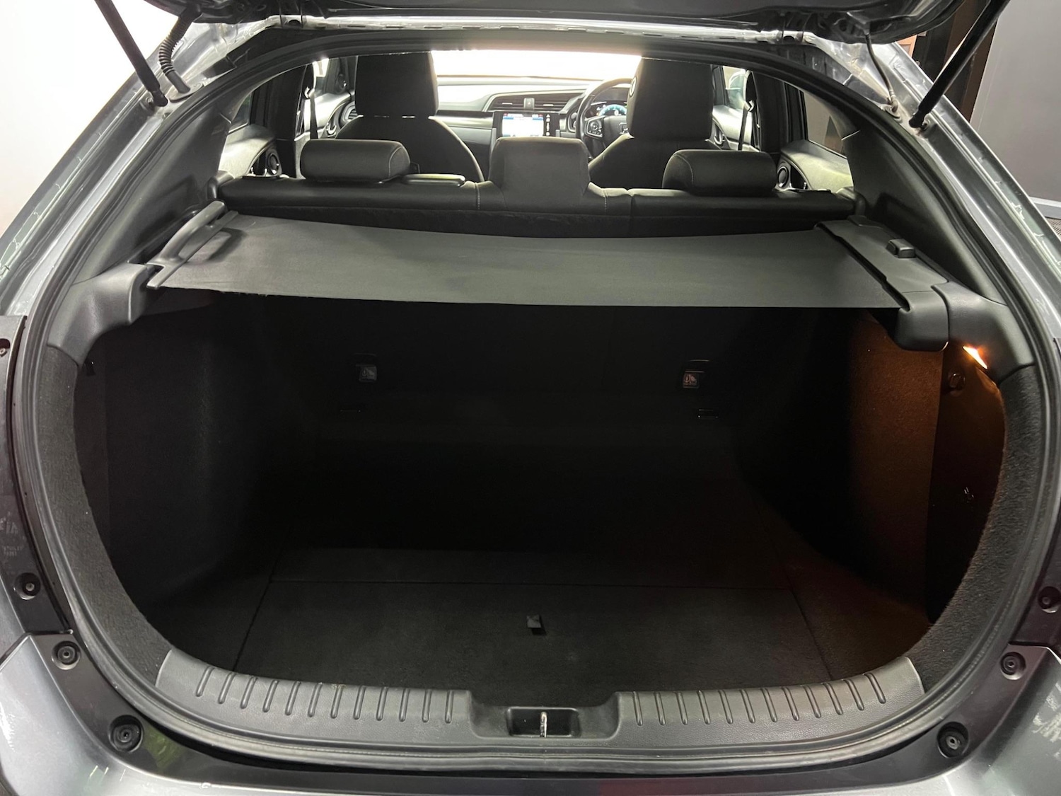 Used Honda Civic 2017 for sale - 76647503: Photo 21