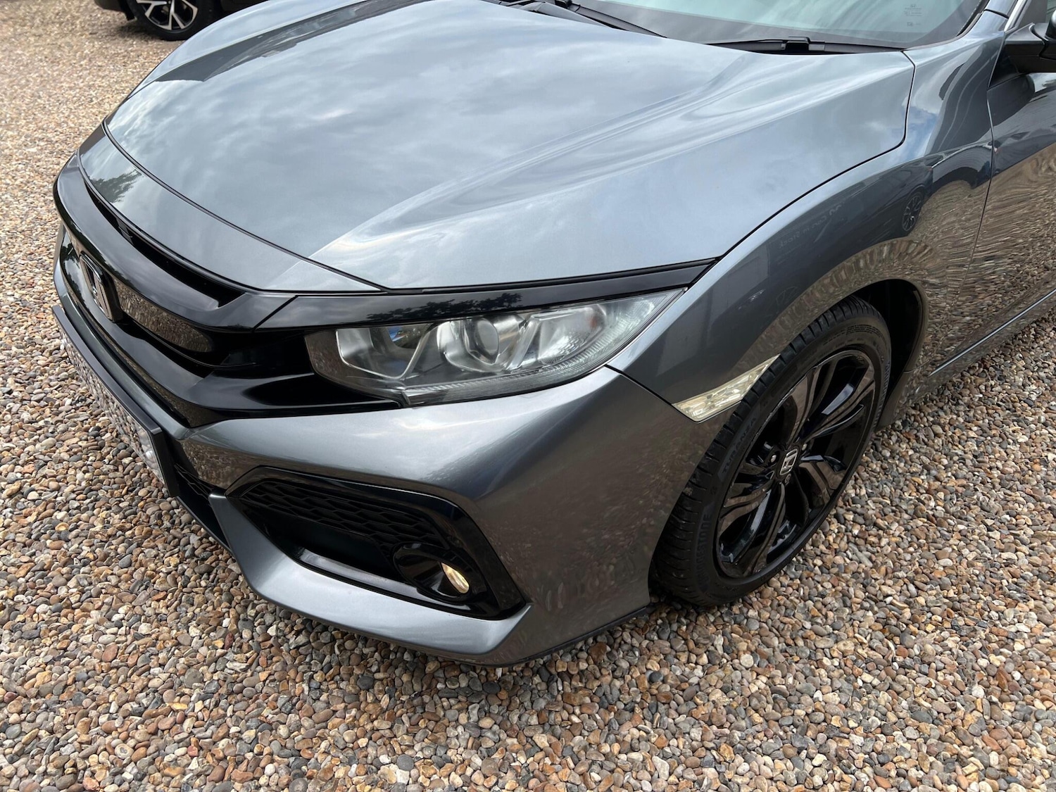 Used Honda Civic 2017 for sale - 76647503: Photo 40