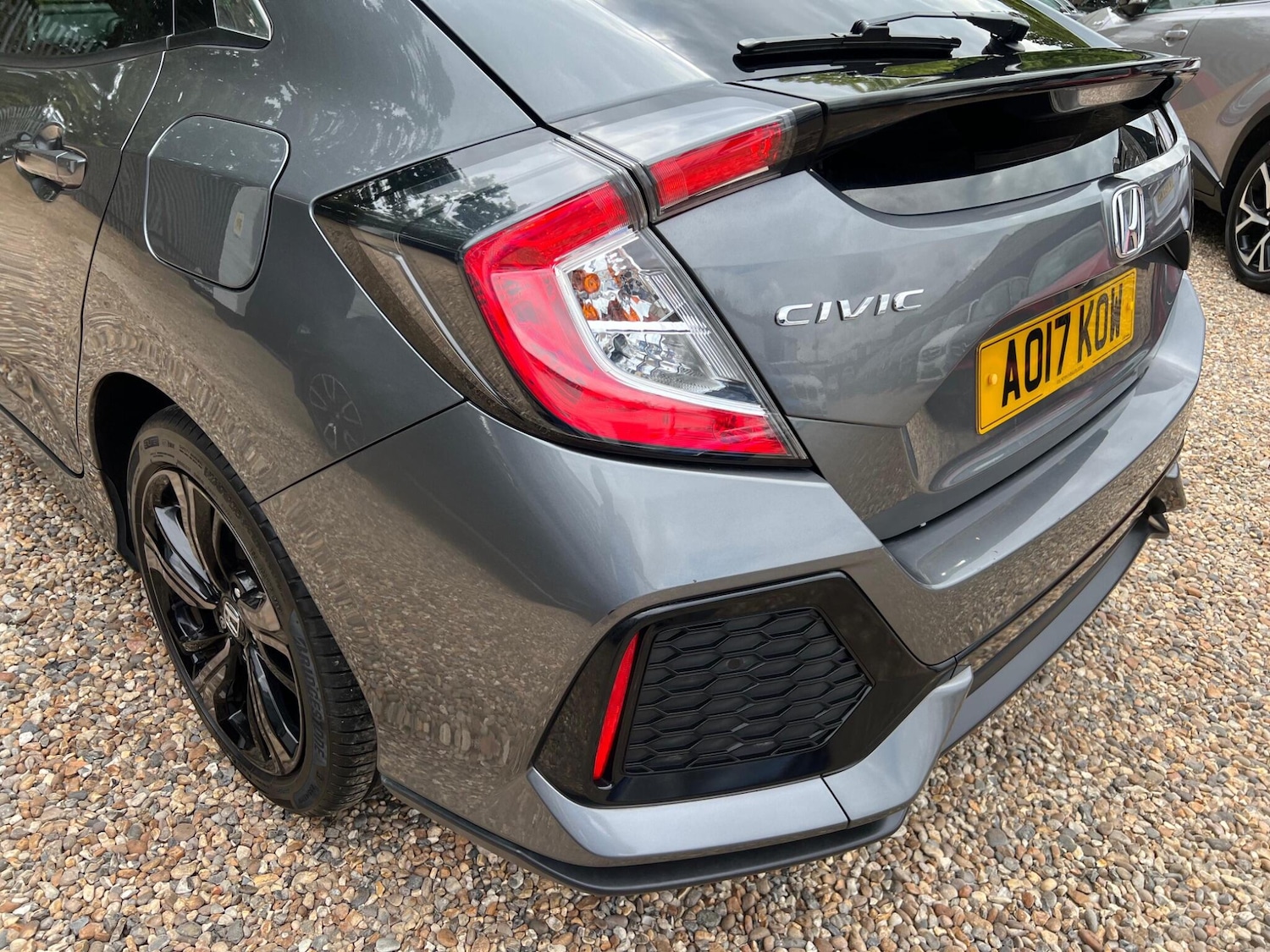 Used Honda Civic 2017 for sale - 76647503: Photo 43