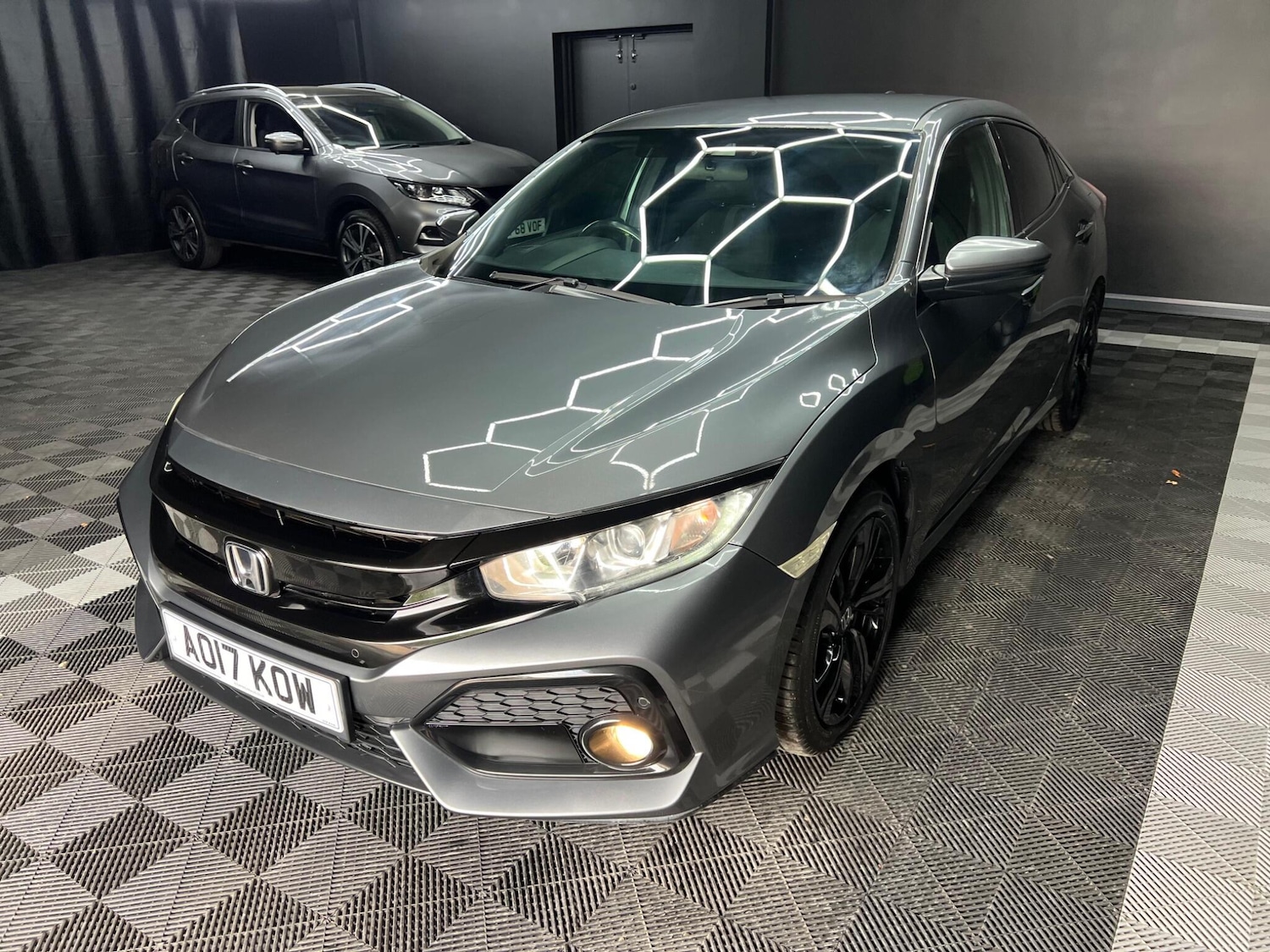 Used Honda Civic 2017 for sale - 76647503: Photo 7