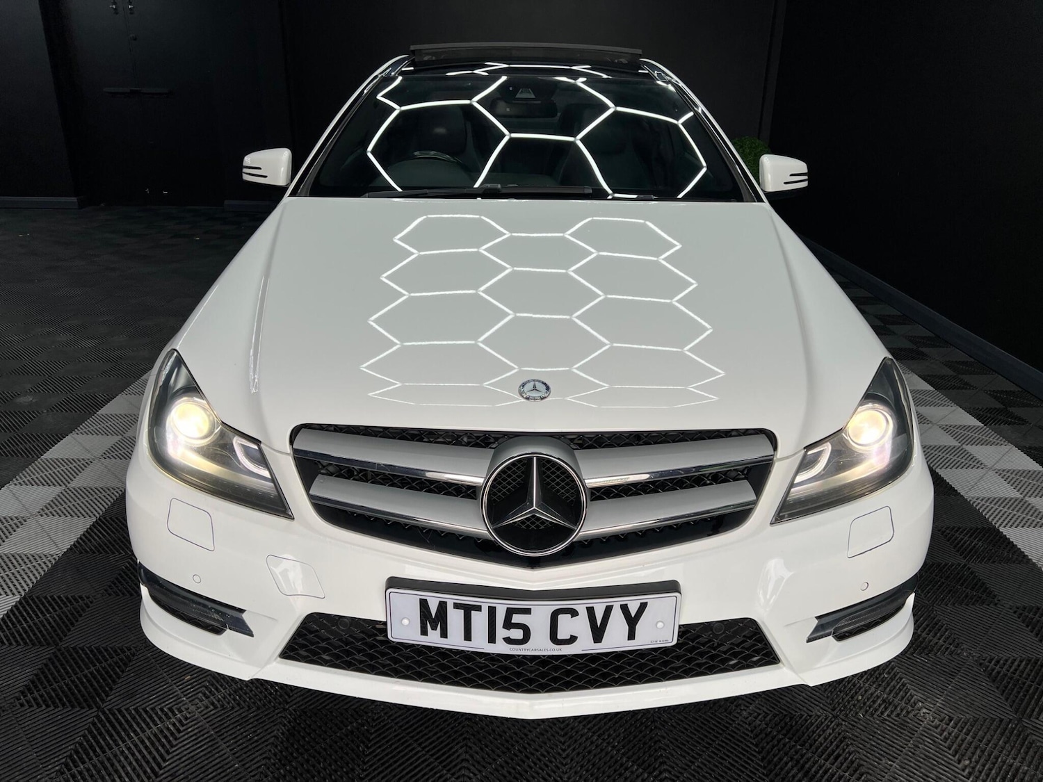 Used Mercedes-Benz C Class 2015 for sale - 76647472: Photo 11