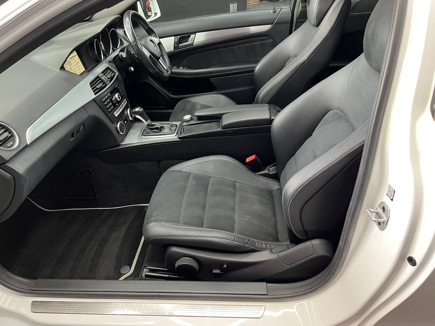 Used Mercedes-Benz C Class 2015 for sale - 76647472: Photo 15