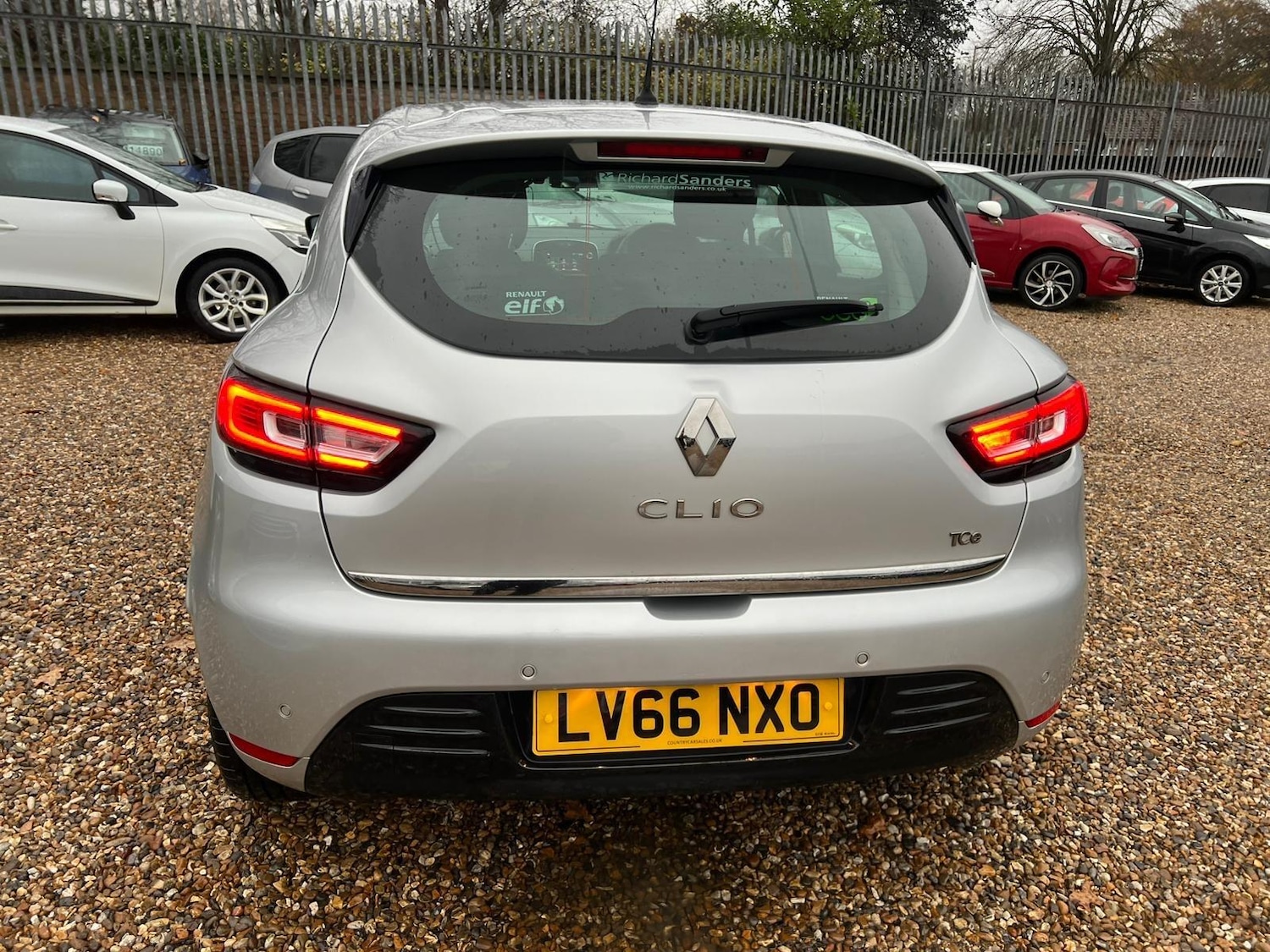 Used Renault Clio 2016 for sale - 76647466: Photo 17