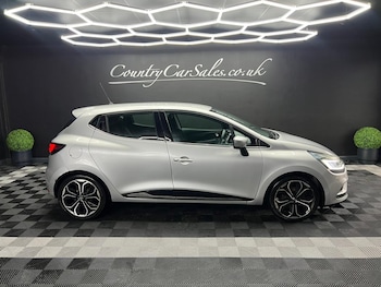 Used Renault Clio 2016 for sale - 76647466: Photo