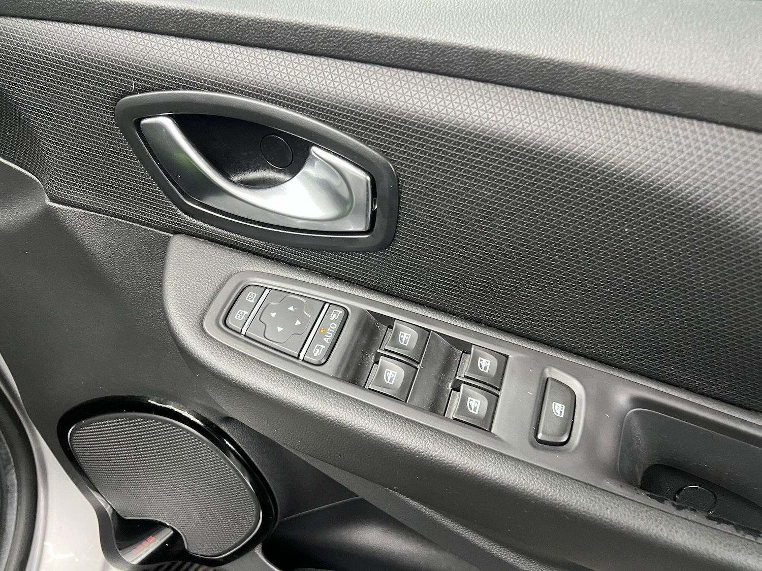 Used Renault Clio 2016 for sale - 76647466: Photo 44