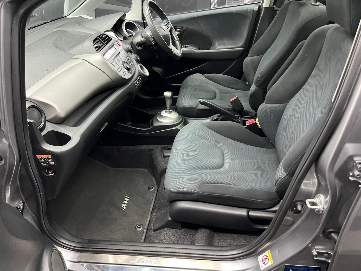 Used Honda Jazz 2009 for sale - 76647446: Photo 29