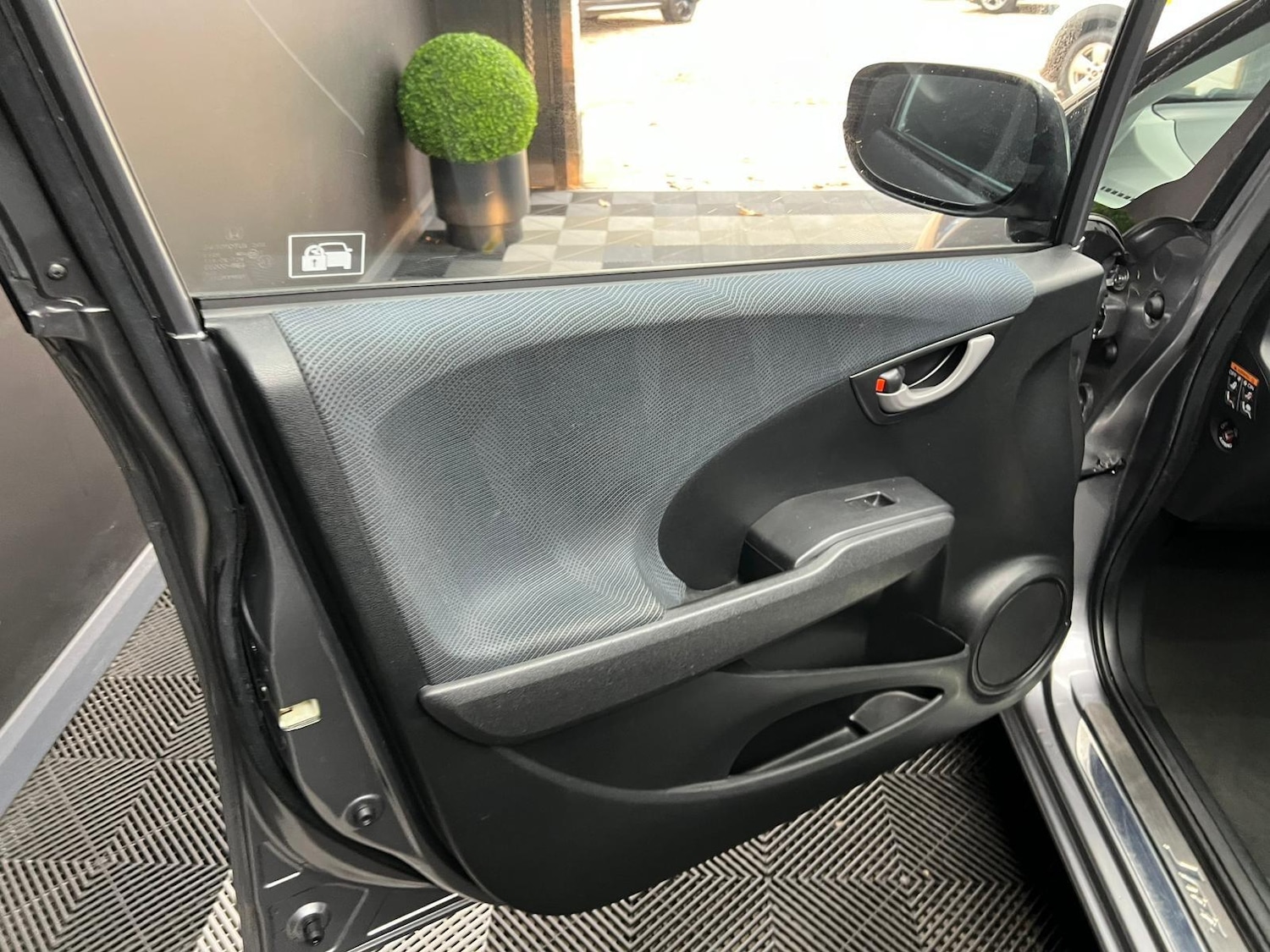 Used Honda Jazz 2009 for sale - 76647446: Photo 42