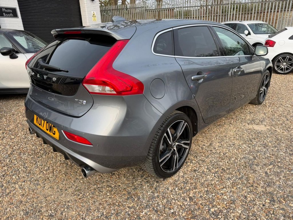Used Volvo V40 2017 for sale - 77981596: Photo 16